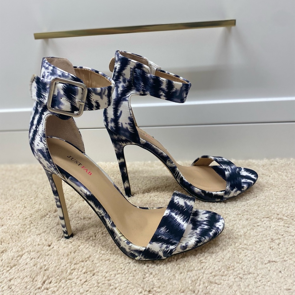 New Just Fab open toe high heel sandals w/ankle buckle in black & white size 6.5